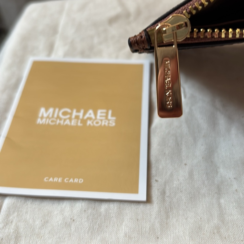 MICHAEL KORS JET SET TRAVEL COINPOUCH ID HOLDER LEATHER WALLET - Picture 4 of 4